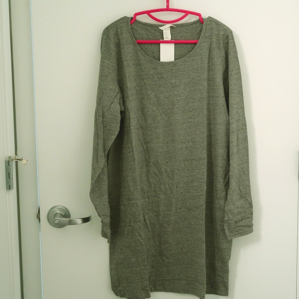 Heather gray bodycon dress.